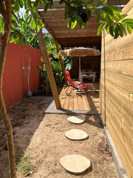Kazacoco Bungalow A 5 Min A Pieds Du Lagon 拉萨尔勒班 外观 照片