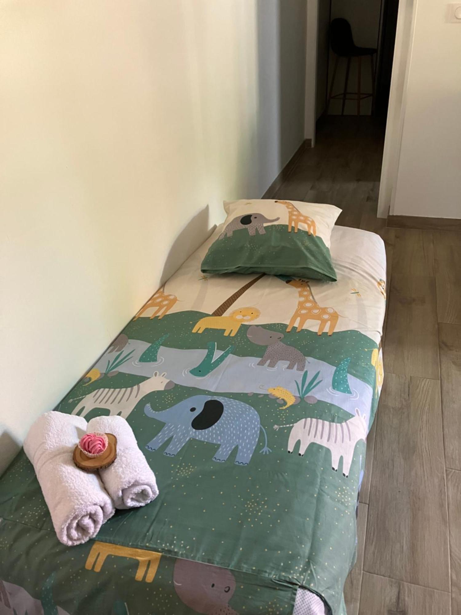 Kazacoco Bungalow A 5 Min A Pieds Du Lagon 拉萨尔勒班 外观 照片