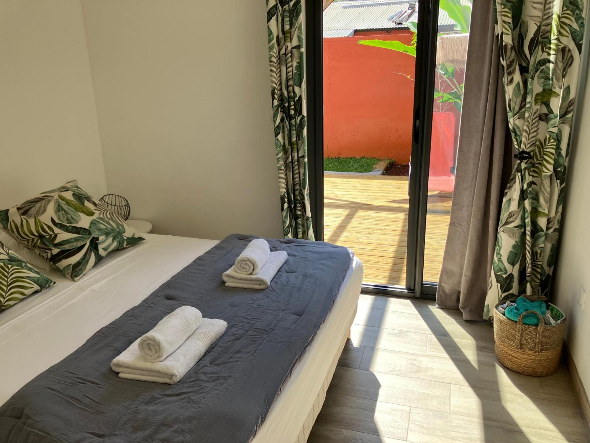 Kazacoco Bungalow A 5 Min A Pieds Du Lagon 拉萨尔勒班 外观 照片